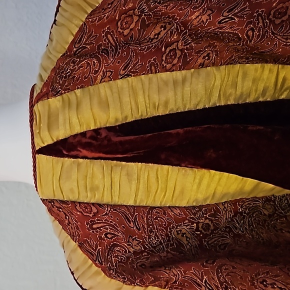 Renaissance Old World Velvet Jacquard Regal Castlecore Performance Unisex Cape - Picture 10 of 12